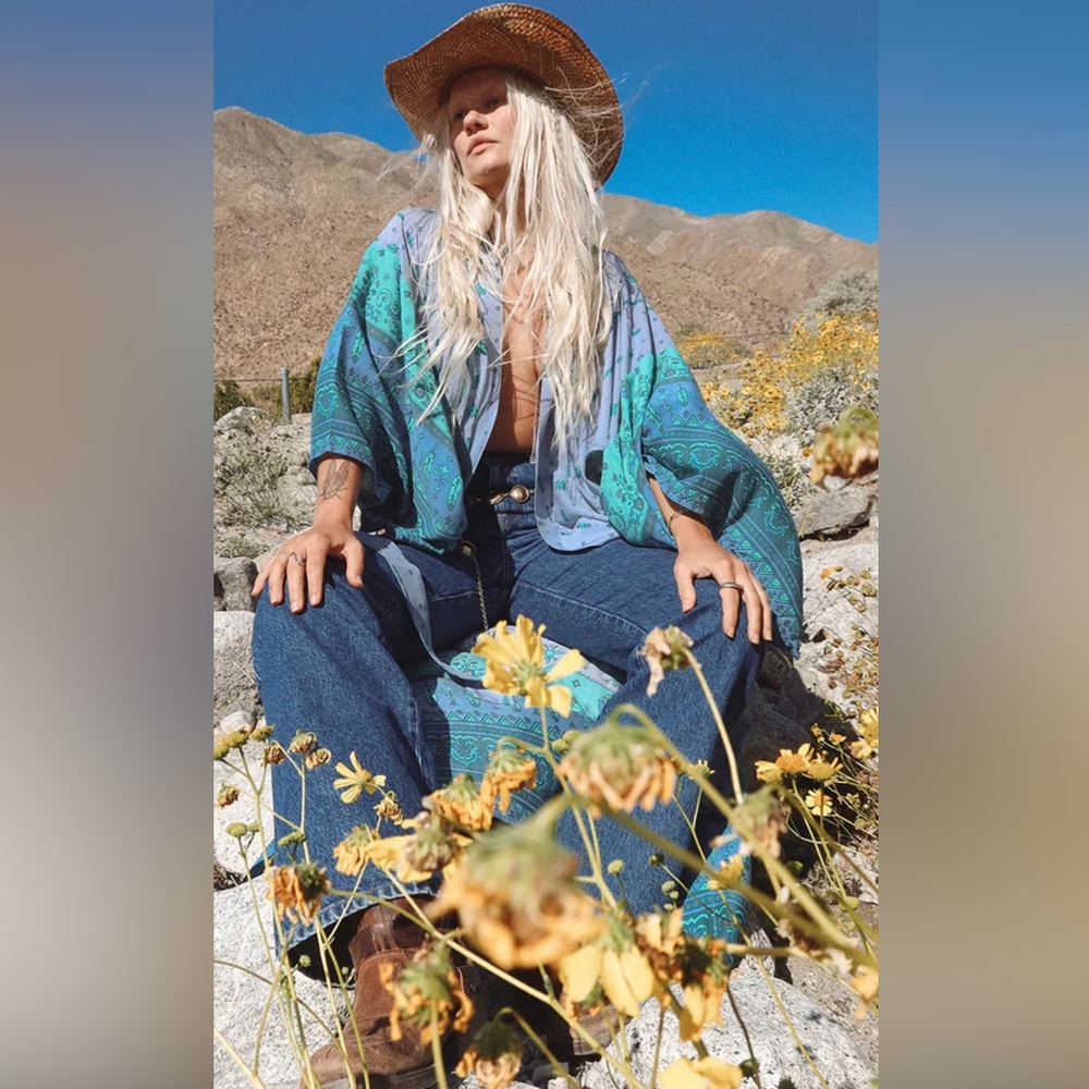 Spell And The Gypsy Desert Wanderer Kimono Robe Short